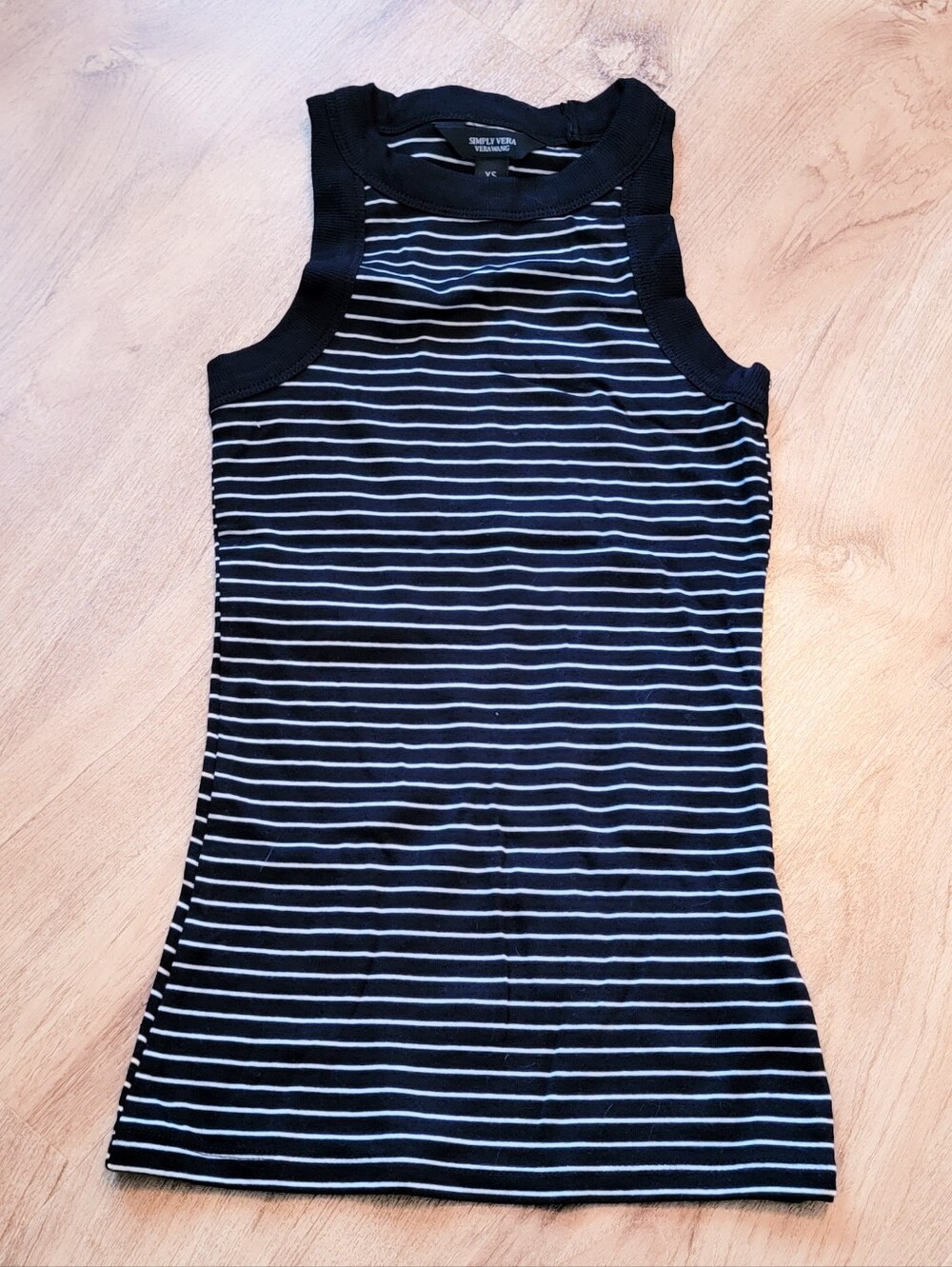 Simply Vera Vera Wang Black and White Striped Tank Tip Size XS